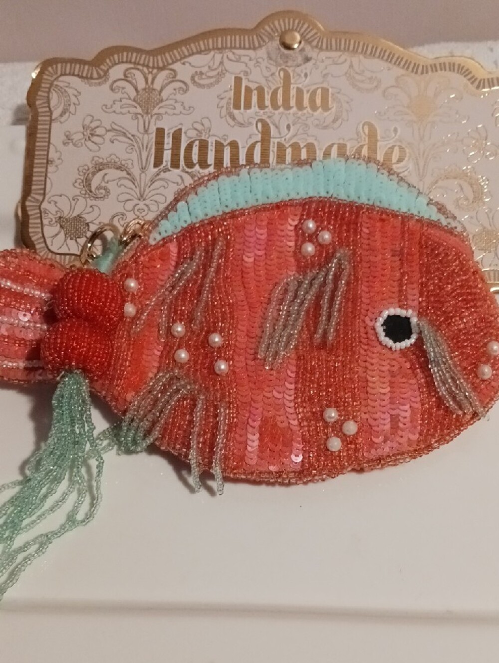 Gorgeous! Coral Fish Beaded Purse- Coral and Mint🐡 Beaded Tassle With Gold Clip